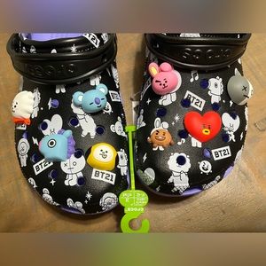 BT21 Crocs